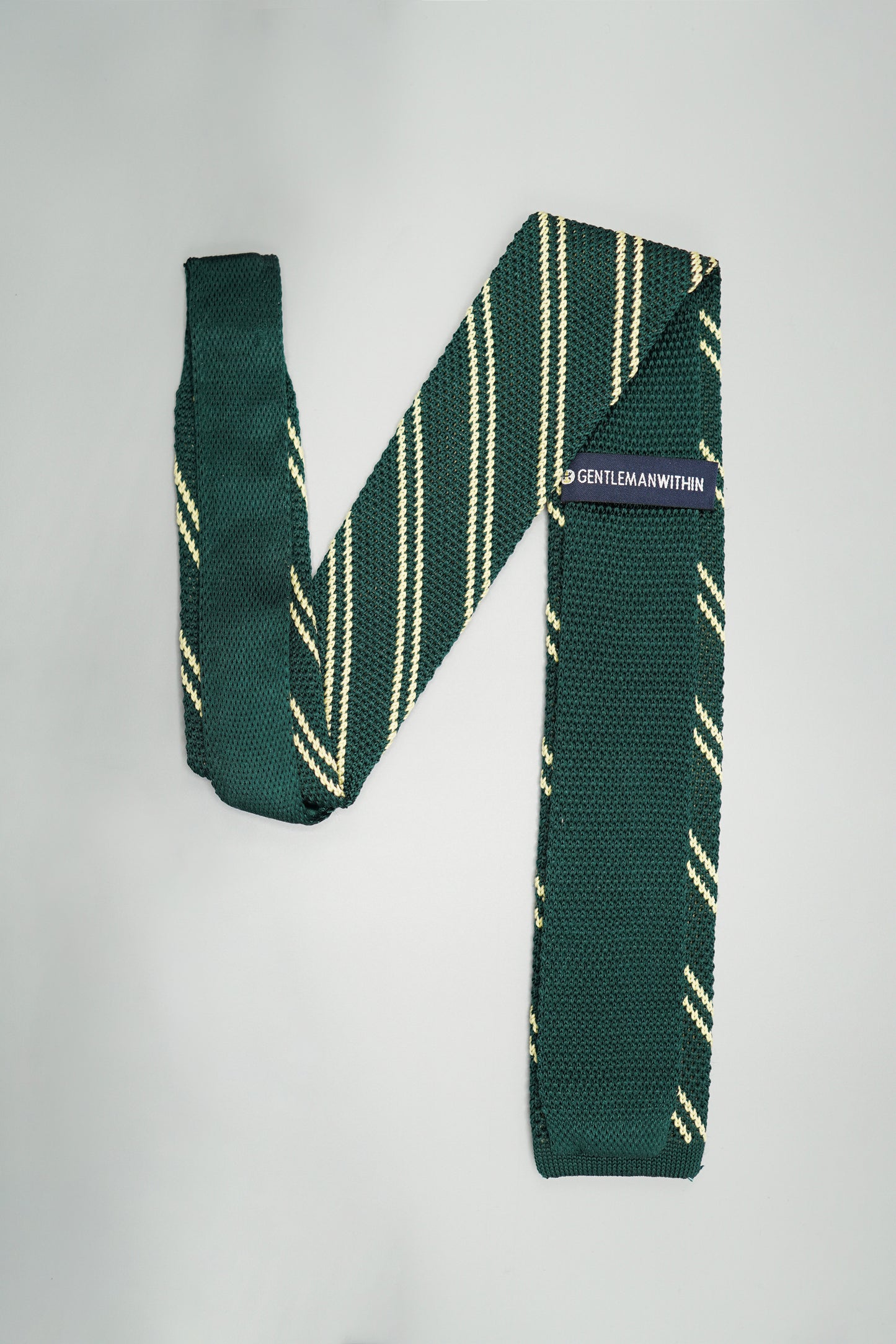 the philly silk knit tie folded